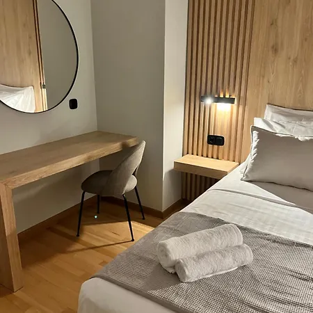 Central44 Luxury Ermou *