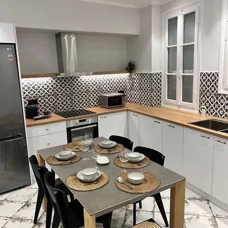 Central44 Luxury Ermou * Ateny